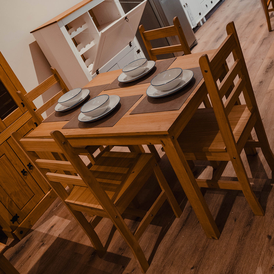 Juego de Comedor Abril Plus 4 Sillas Madera