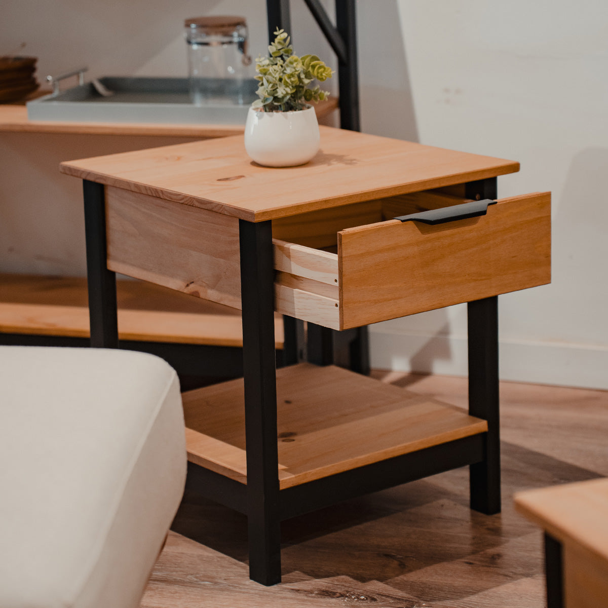 Mesa De Luz Madera 1 Cajón Línea Denver