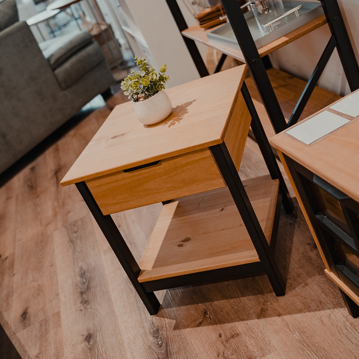 Mesa De Luz Madera 1 Cajón Línea Denver