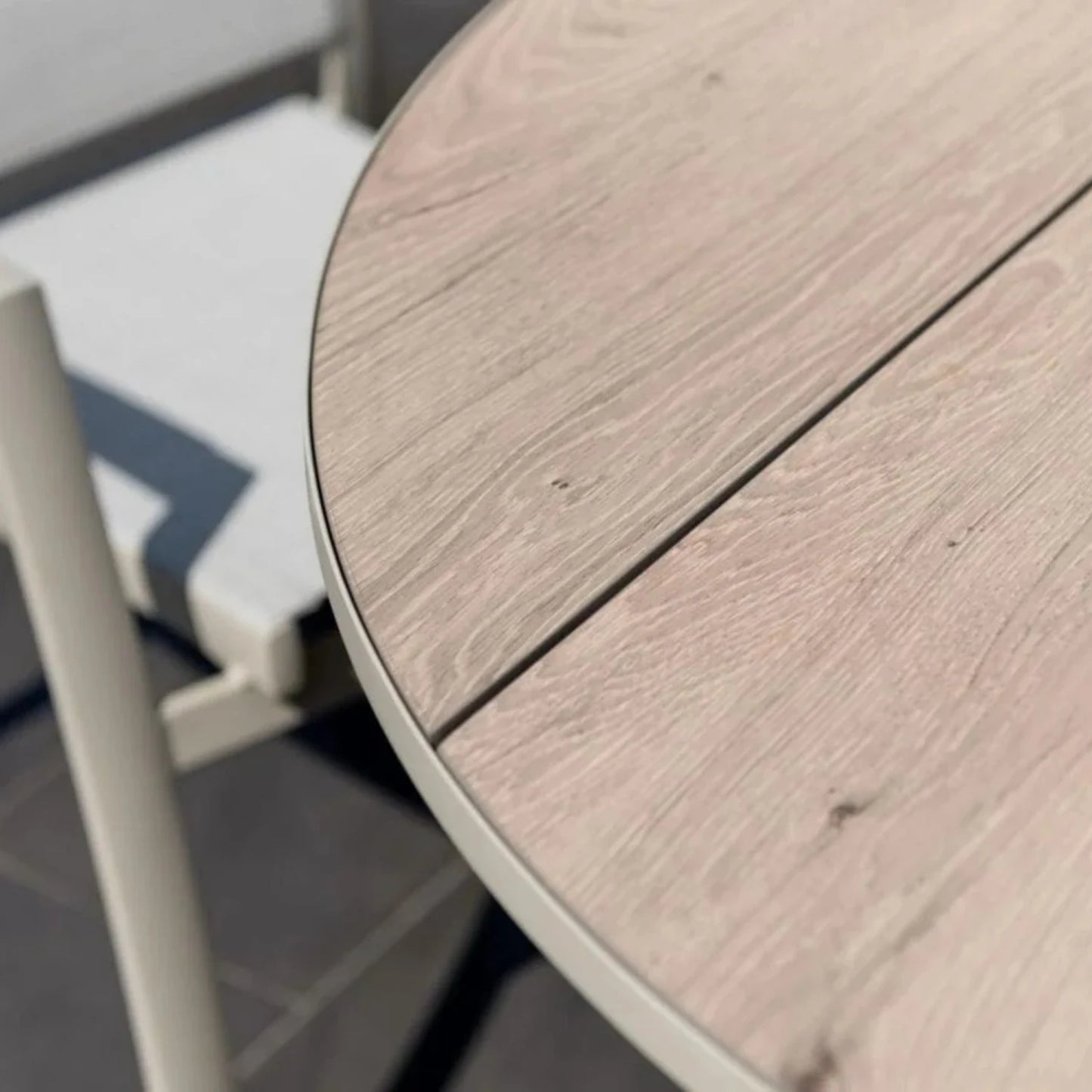 Mesa redonda de Patio Diámetro 119cm - Urbanite - Beige