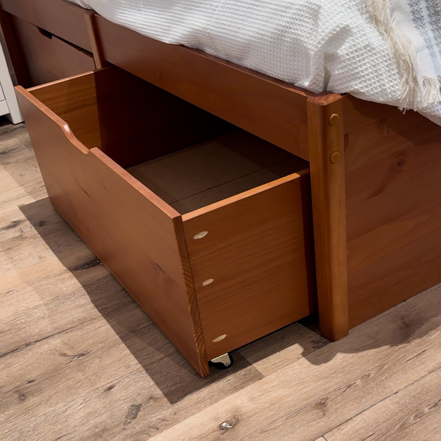 Cama Madera Maciza Con Cajones - Queen - Línea beauty - Amendoa