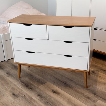 Cómoda 4 Cajones - Línea Praga - Roble/Blanco
