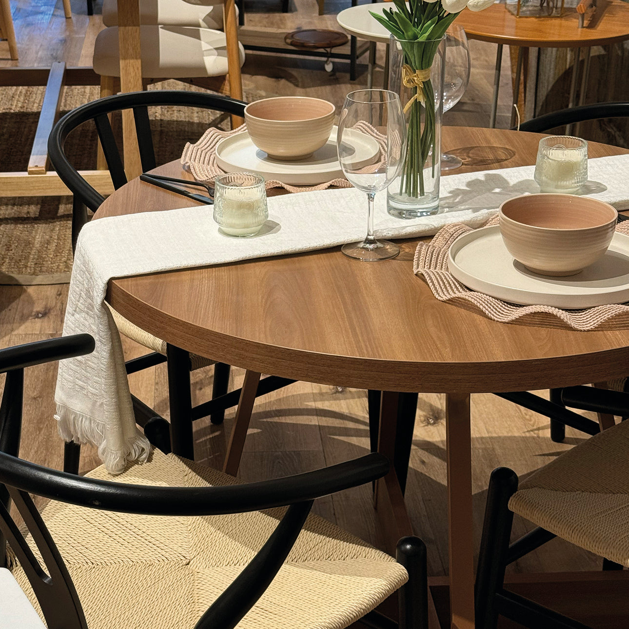 Mesa de Comedor  Redonda - Atix - Rose
