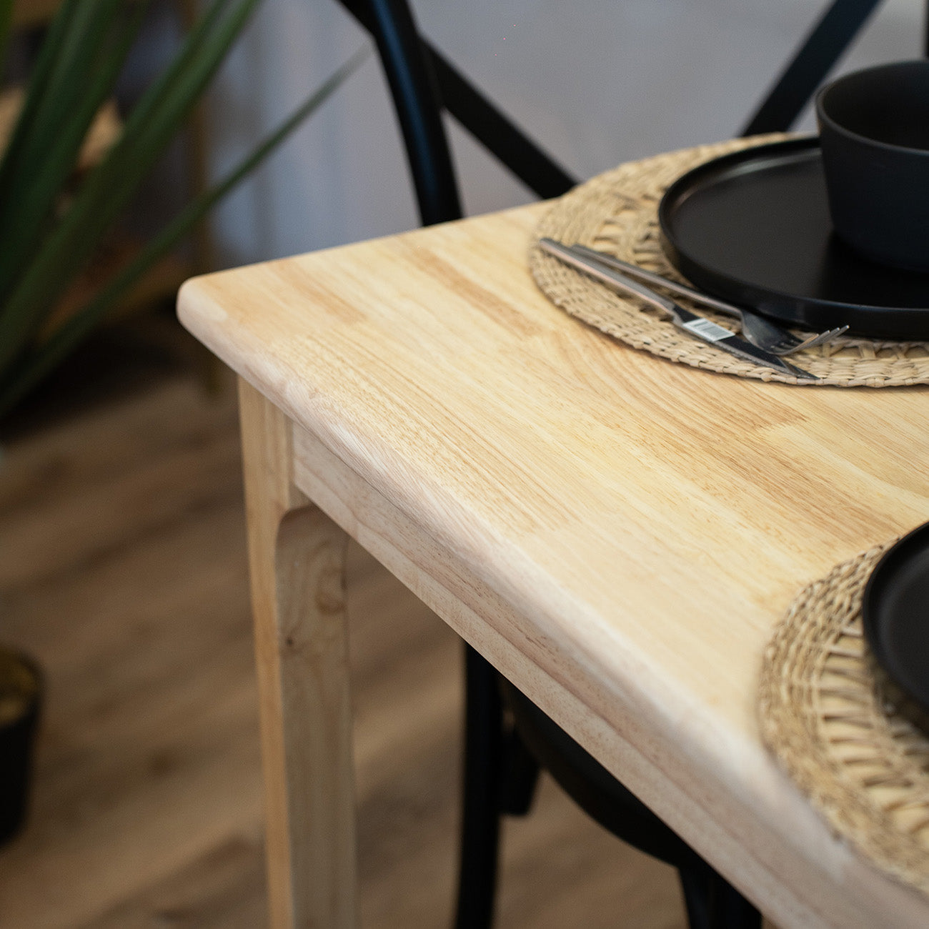 Mesa de comedor - Madera maciza 150 cm Bolonia - Línea Serena