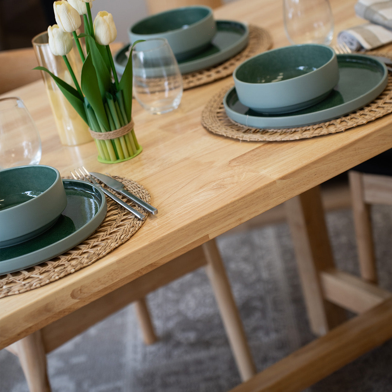 Mesa de comedor Madera Maciza Toronto 140 cm - Línea Serena