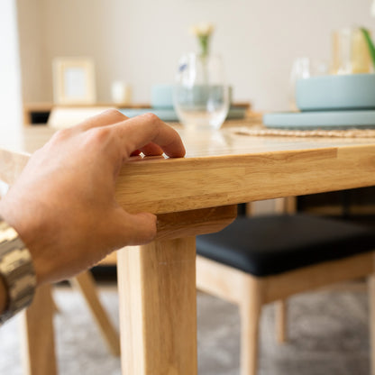 Mesa de comedor Madera Maciza Toronto 140 cm - Línea Serena