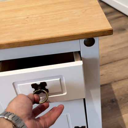 Mesa de luz 1 puerta 1 cajón - Eco - Línea Monterrey