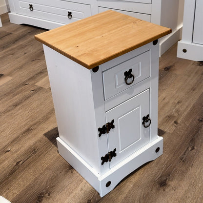 Mesa de luz 1 puerta 1 cajón - Eco - Línea Monterrey