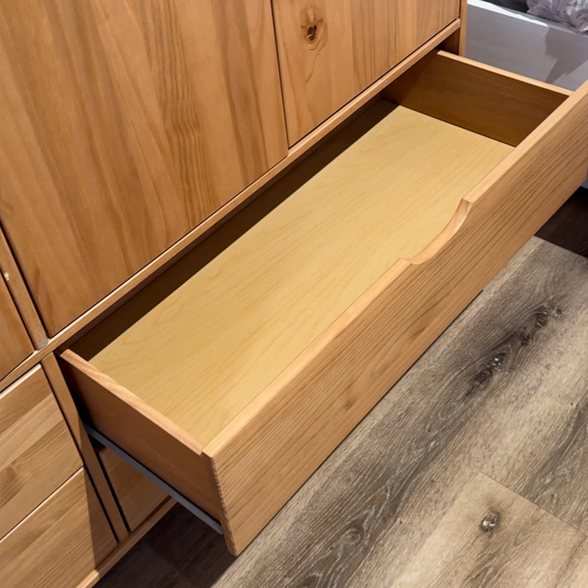 Ropero - 4 Puertas - 4 Cajones - Línea Praga - Roble